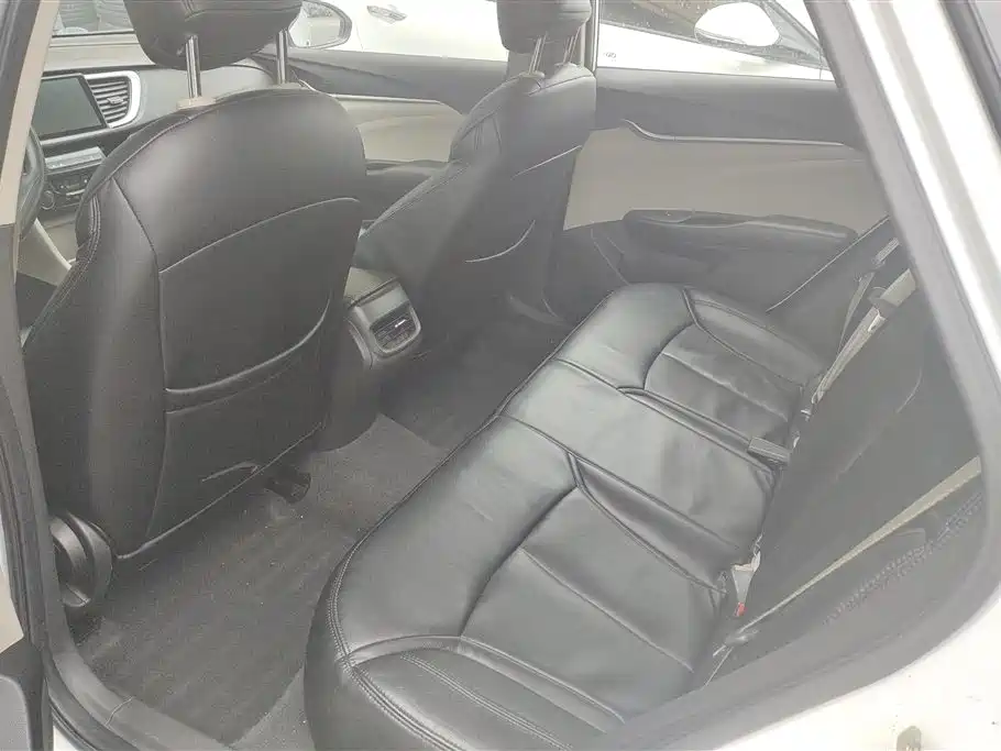 Buick Excelle 2015 15N Automatic Elite фото 11