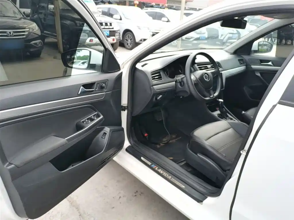 VOLKSWAGEN LAVIDA
