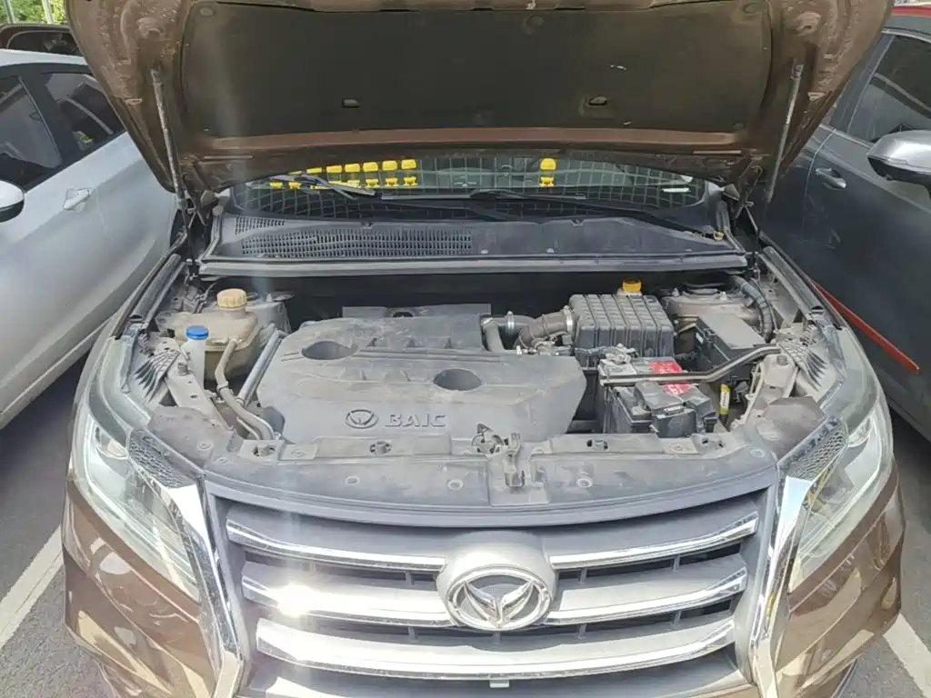 BAIC Huansu S6 2016 2016 1.5T Manual Leading Style