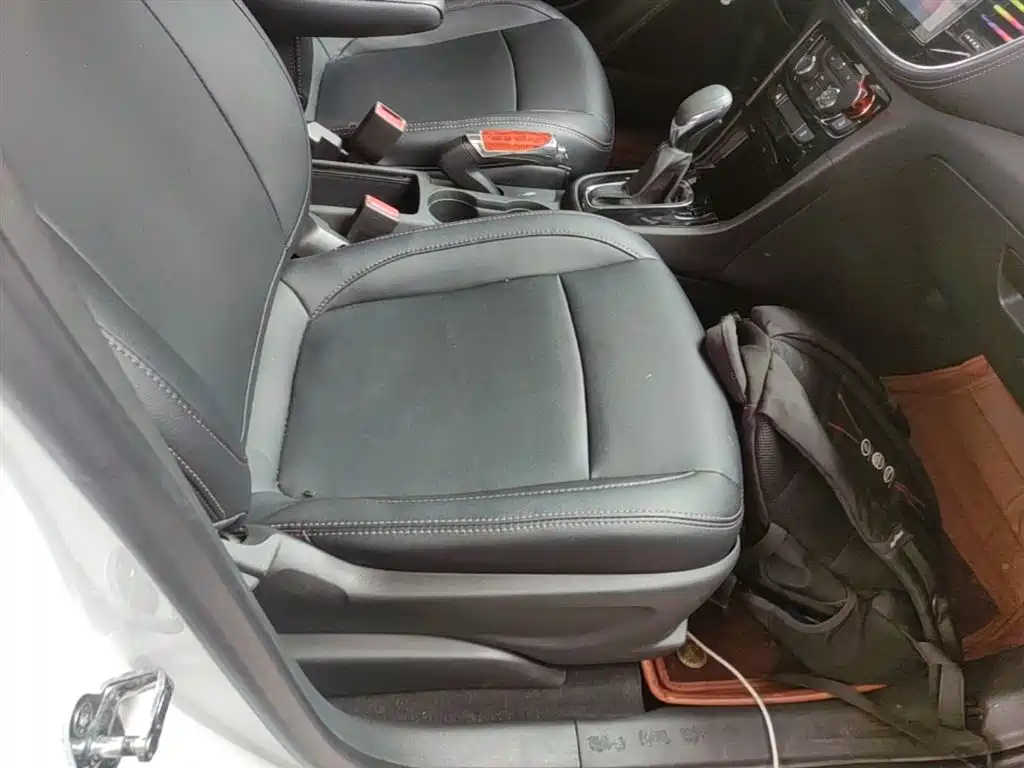 Buick Encore 2017 18T Automatic 2WD Urban Leading фото 25