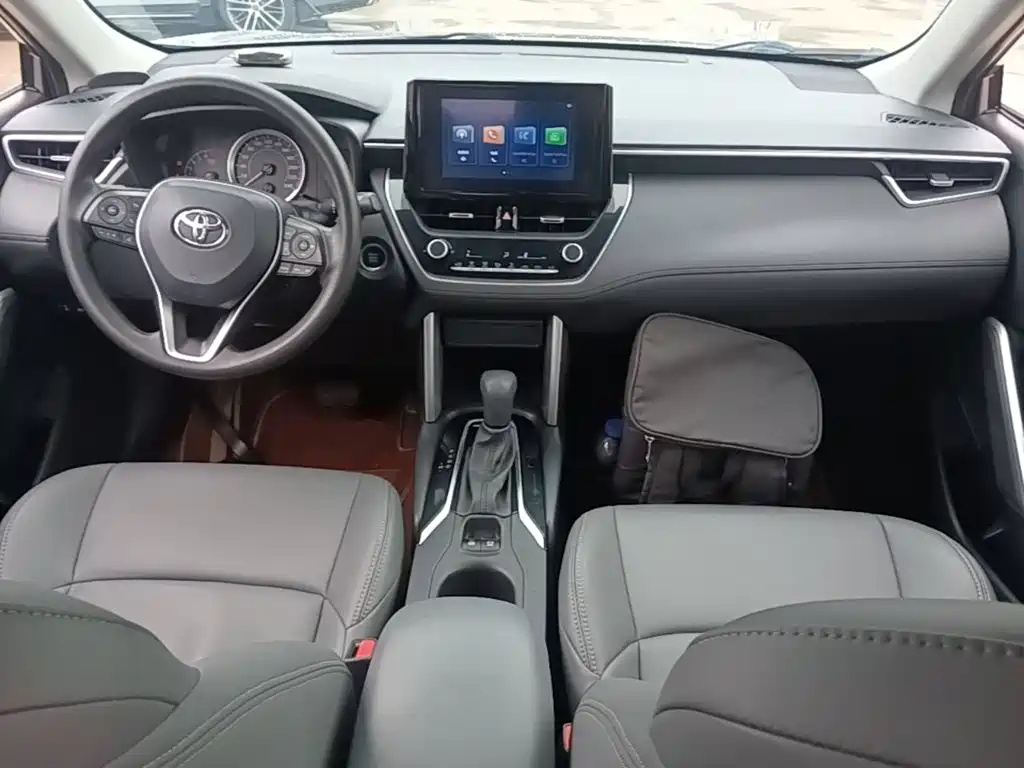 Toyota Frontlander 2022 2022 2.0L CVT Leading Edition