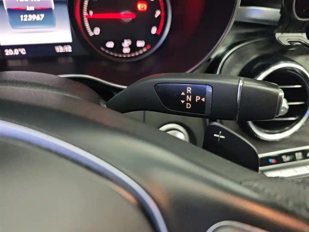 Mercedes-Benz C-Class 2016 C 200 L Sport фото 10