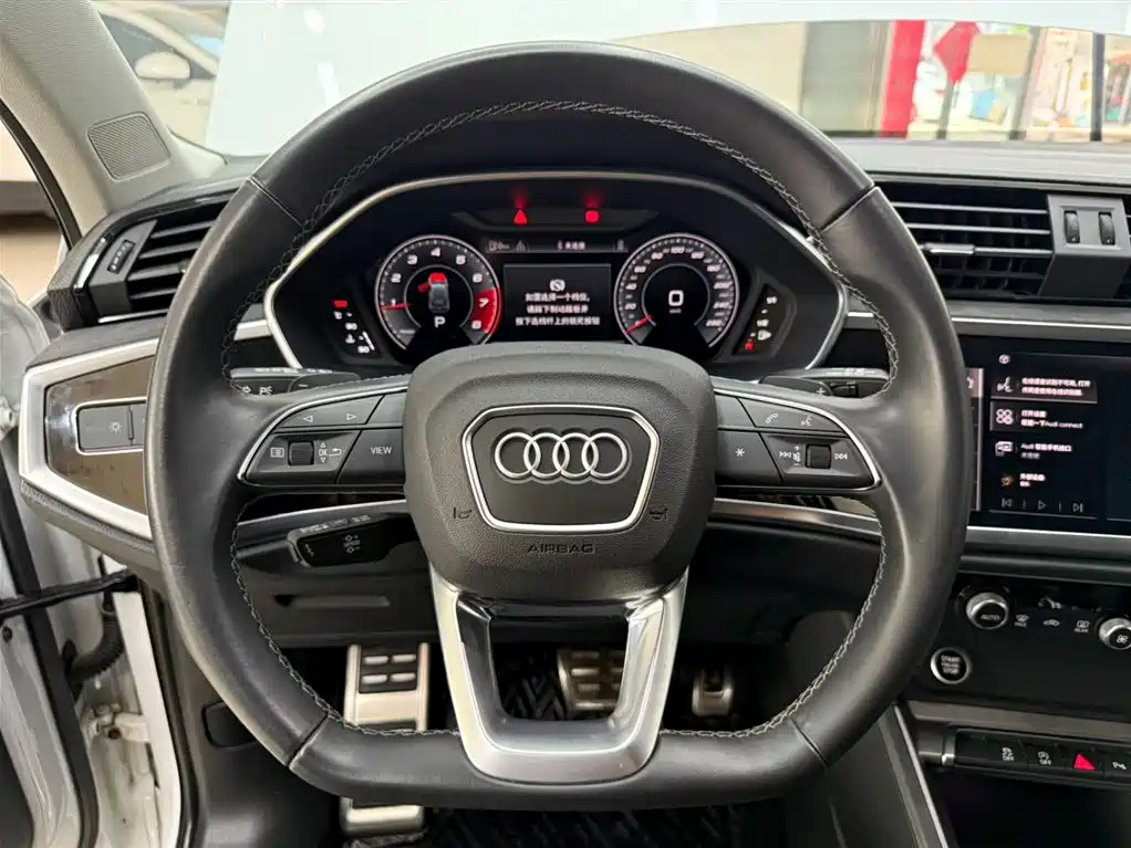 Audi Q3 2023 35 TFSI Fashion Dynamic (1.4T) фото 11