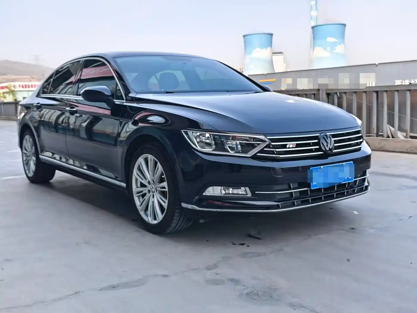 Volkswagen Magotan 2018 280TSI DSG Comfort фото 3