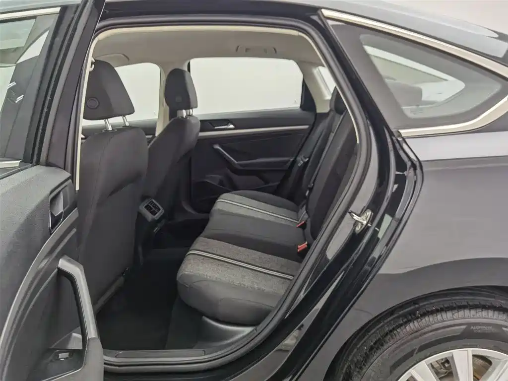 Volkswagen Lavida 2021 1.5L Automatic Trend Edition фото 15