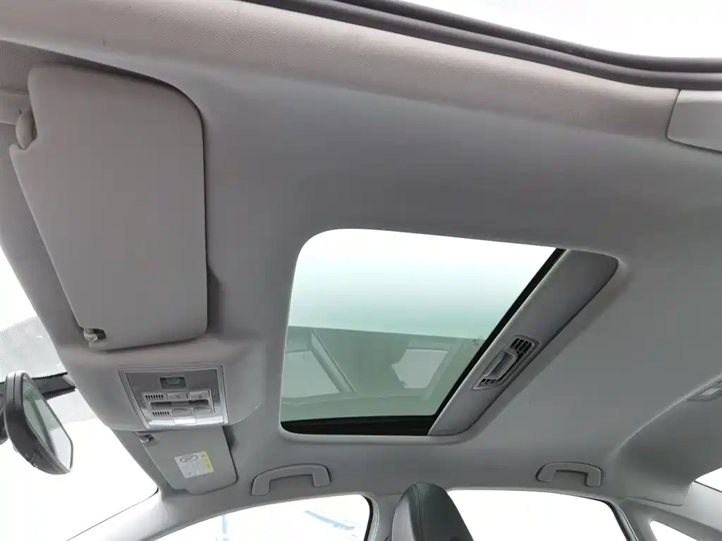 Volkswagen Lavida 2023 280TSI DSG Starlight Comfort Edition фото 14