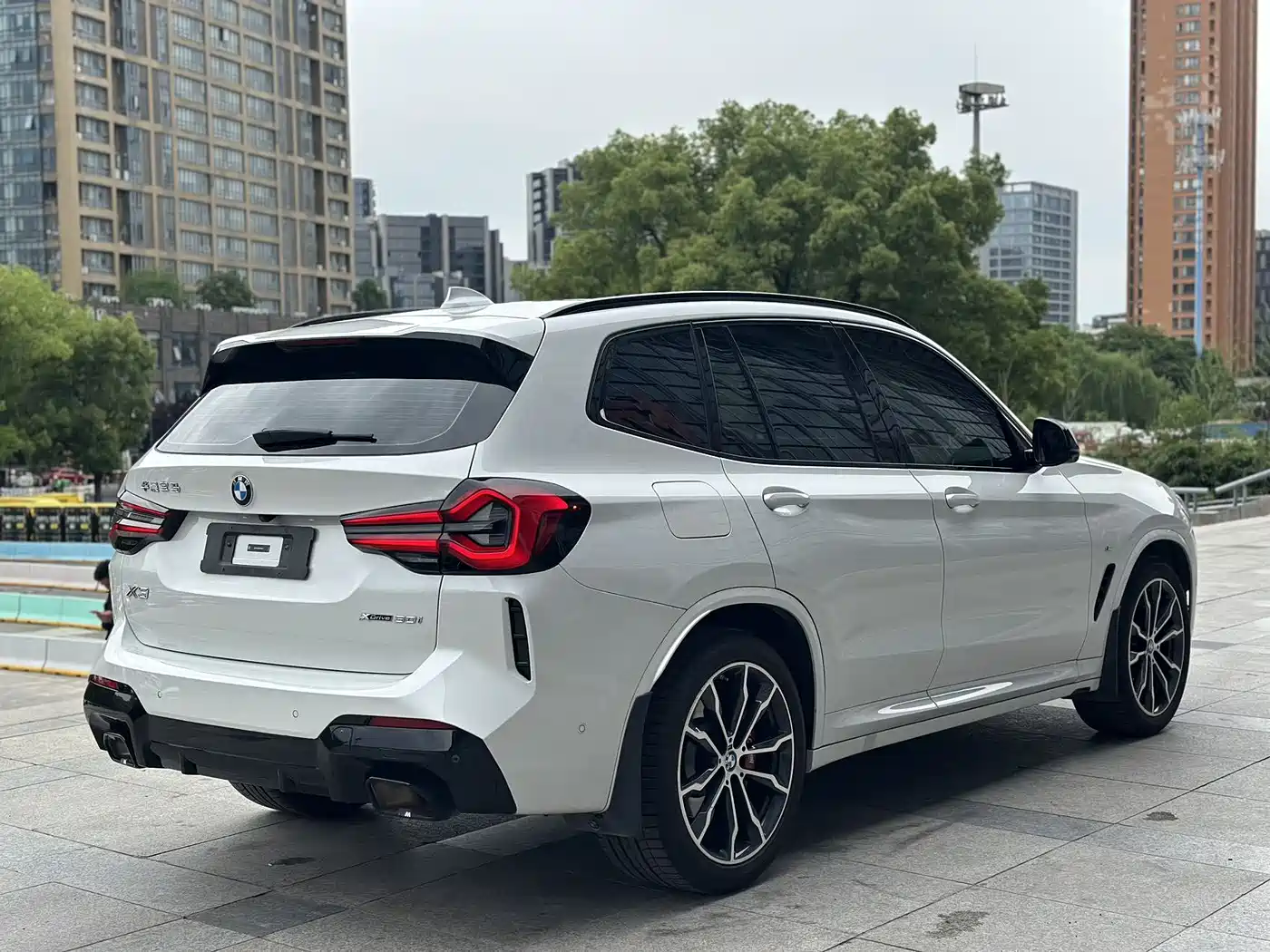 BMW X3 2023 Facelift xDrive30i Leading M Night Package фото 7