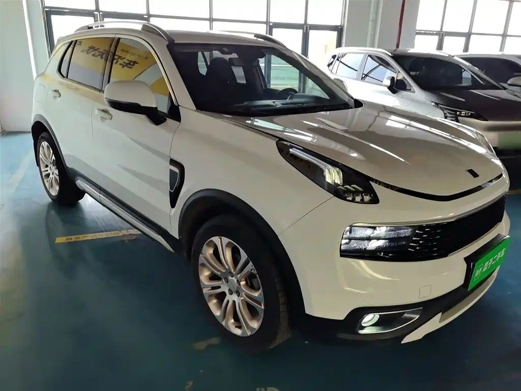 Lynk & Co 01 2017 2.0T 2WD Pro Version фото 22