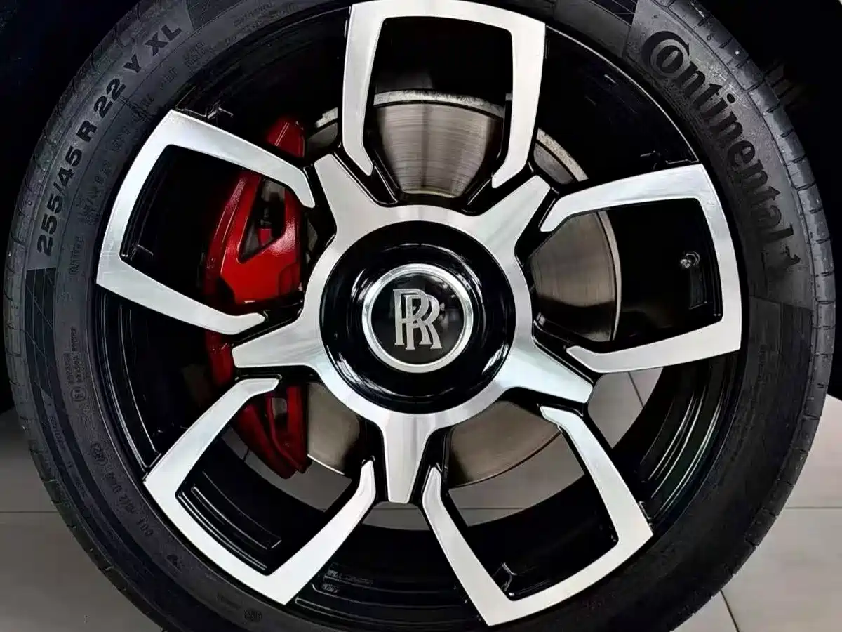 Rolls-Royce Cullinan 2021 2020 Black Badge