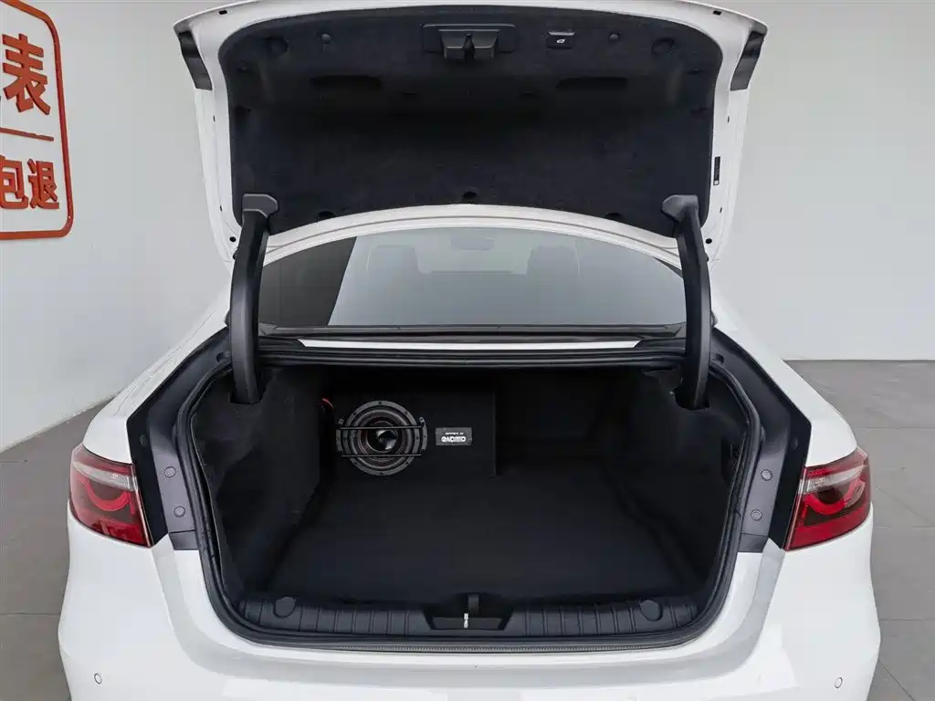 Jaguar XFL 2021 XFL 2.0T P200 2WD Elite Luxury Edition фото 16