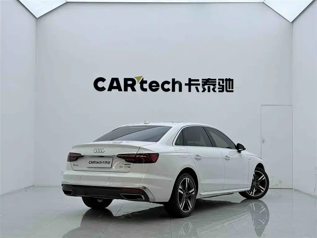 Audi A4L 2022 40 TFSI Luxury Dynamic фото 4