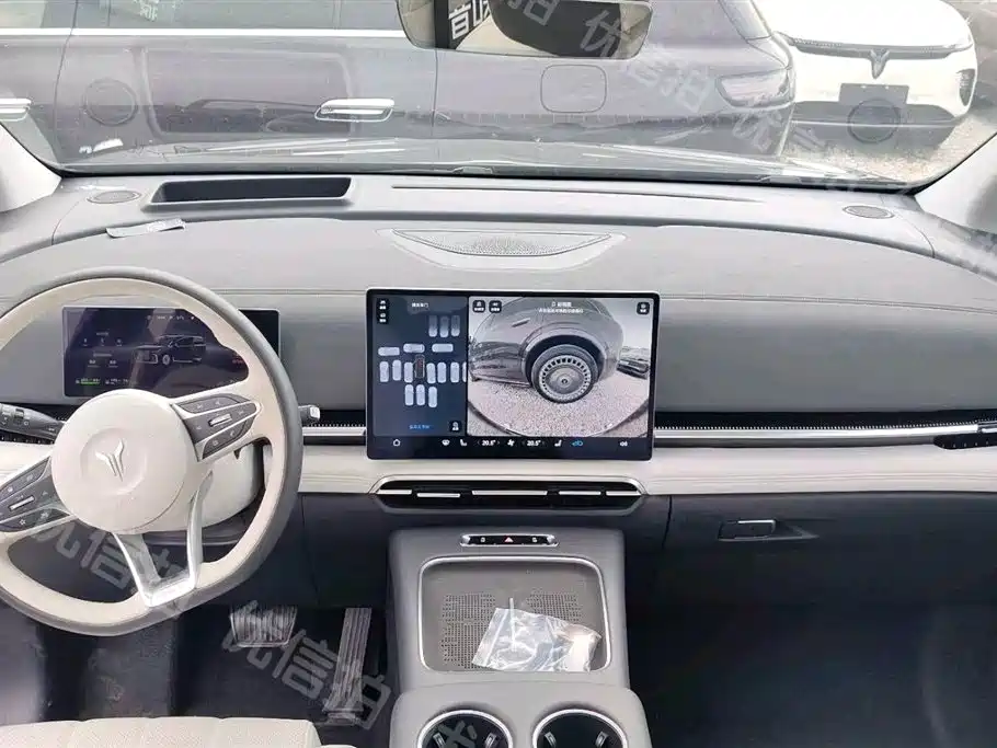 Voyah Auto Voyah Dreamer 2025 Model PHEV 4WD Premium QianKun Edition фото 5