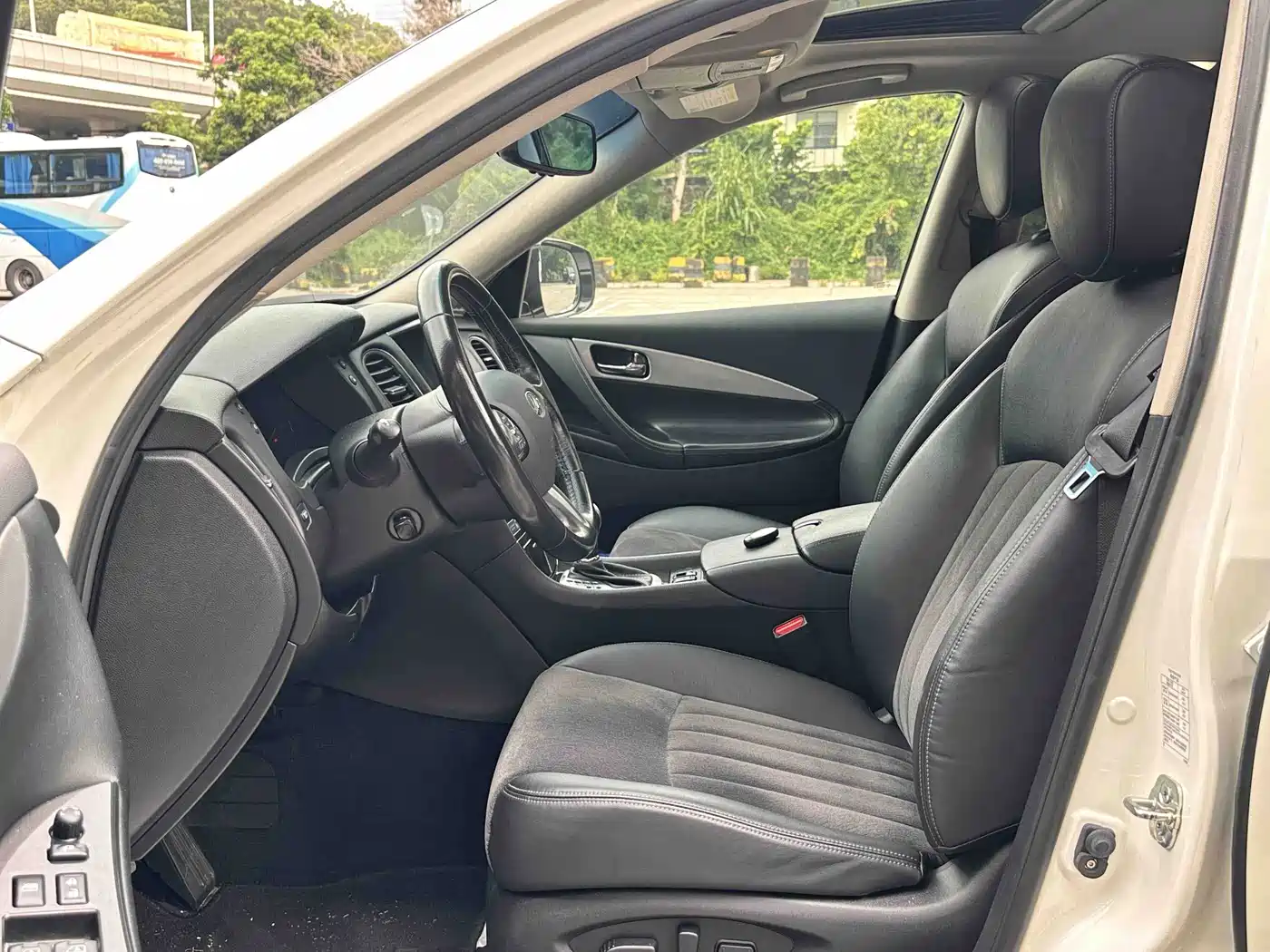 Infiniti QX50 2015 2015 2.5L Comfort Edition