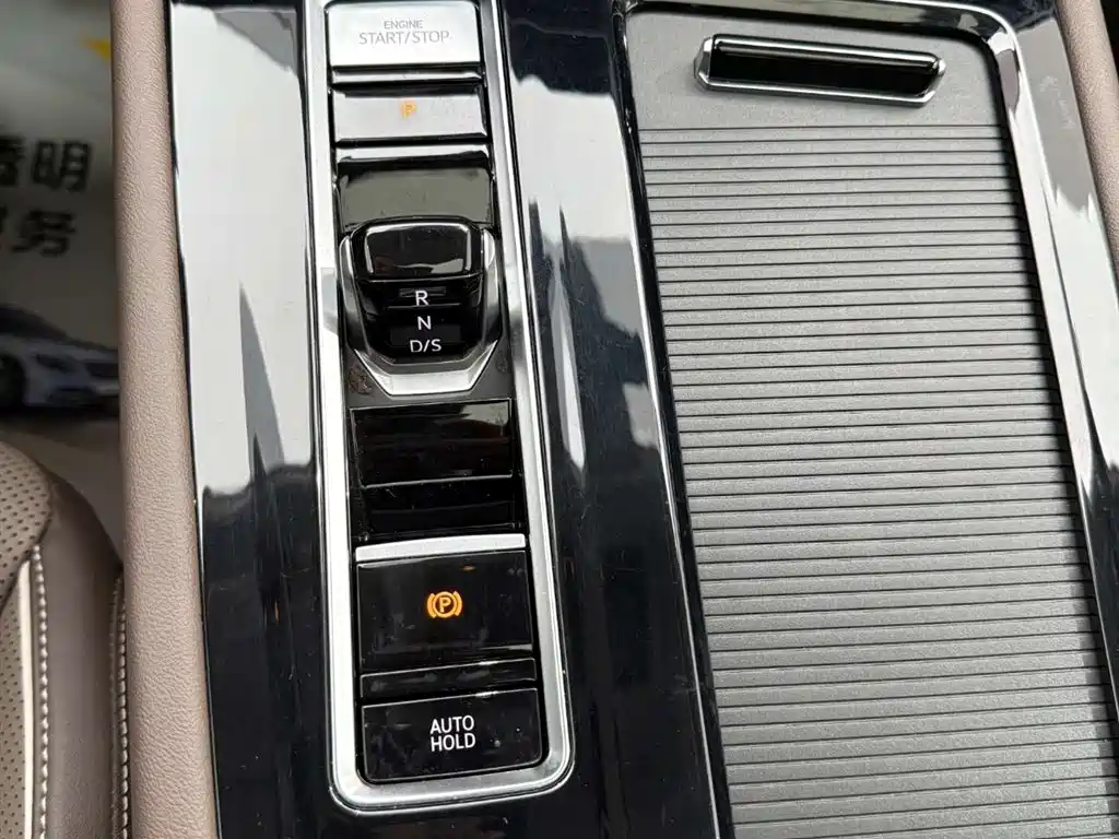 Volkswagen Viloran 2024 380TSI Executive Edition фото 23