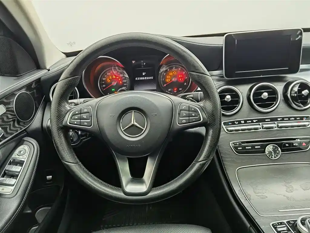 Mercedes-Benz C-Class 2017 Facelift C 200 L Sport Edition фото 11