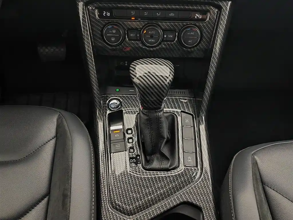 Volkswagen Tiguan L 2017 330TSI Automatic 2WD Comfort Edition фото 13