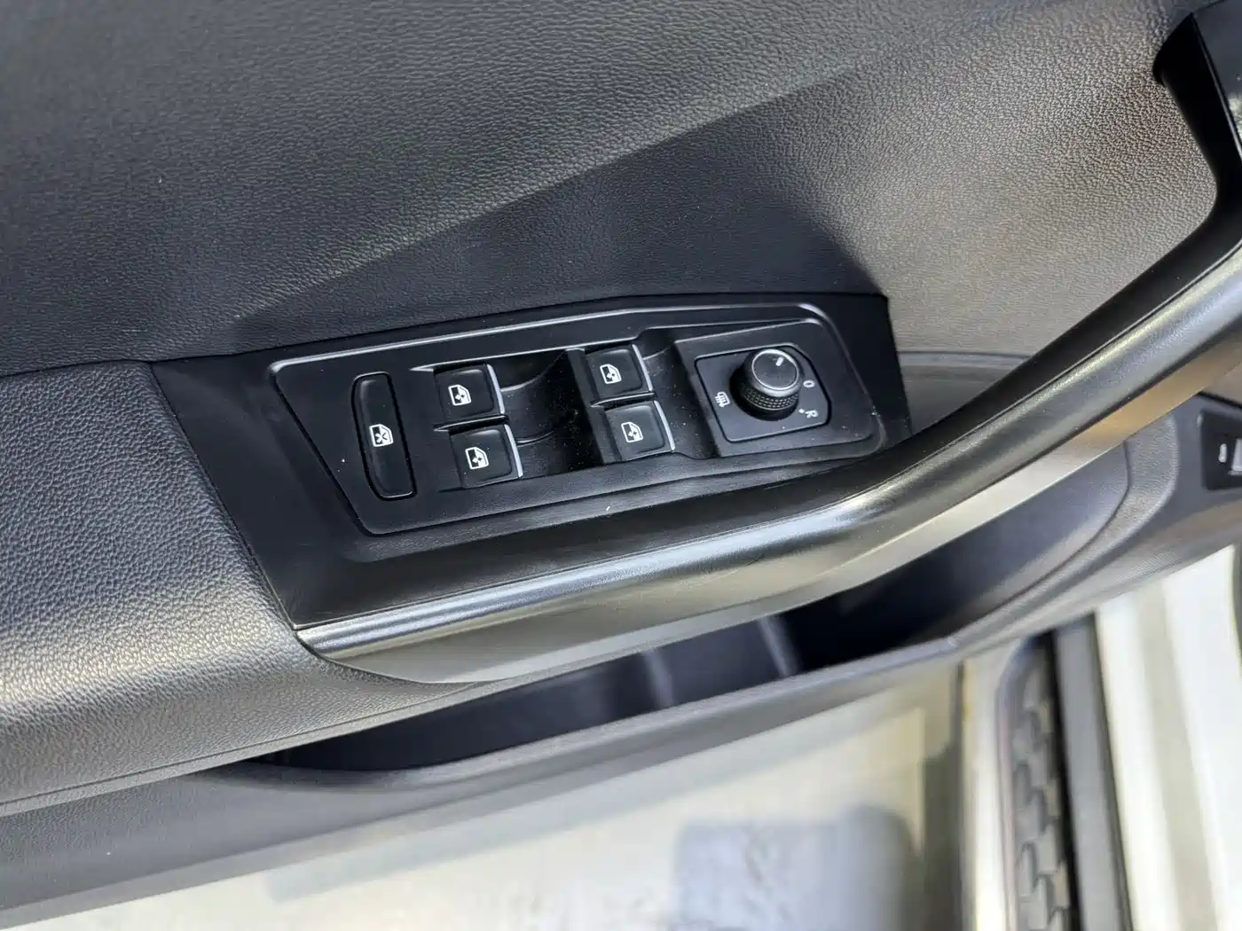 Volkswagen T-ROC 2021 280TSI DSG 2WD Comfort Connected фото 10