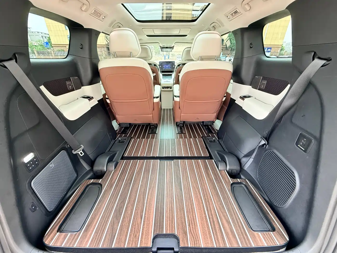 BYD Xia 2025 DM-i 1.5T 180km Excellence фото 23