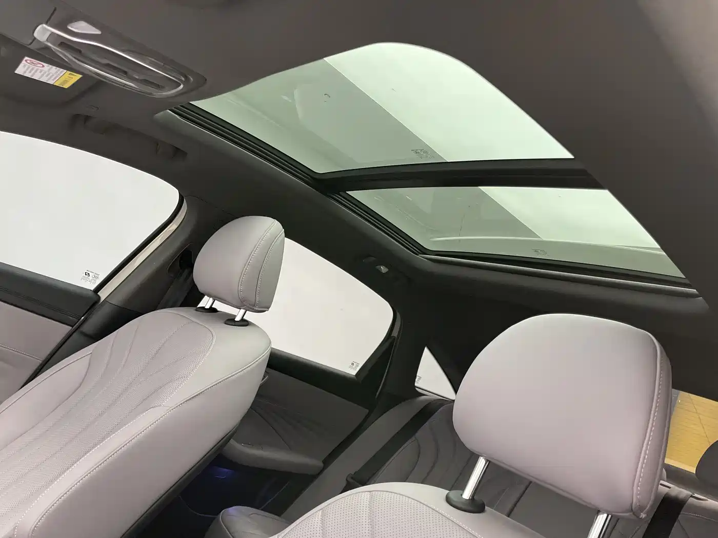 Roewe M7 DMH 2025 2025 1.5T 115km Mid-range