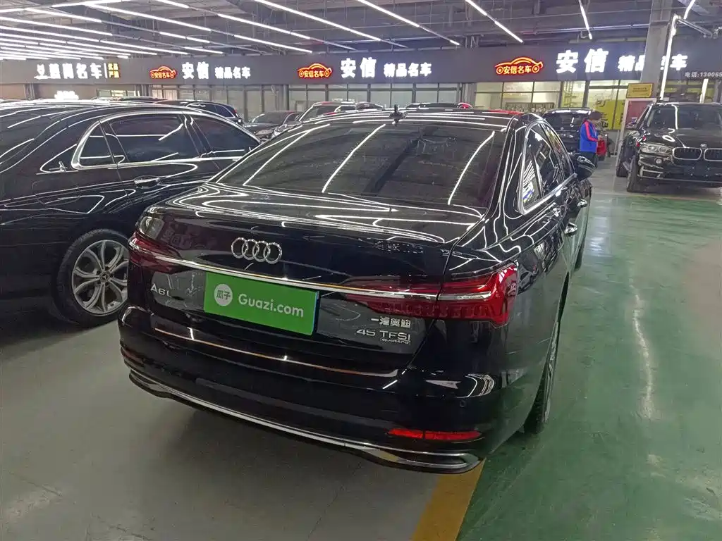Audi A6L 2023 45 TFSI Premium Selection Elegance фото 5
