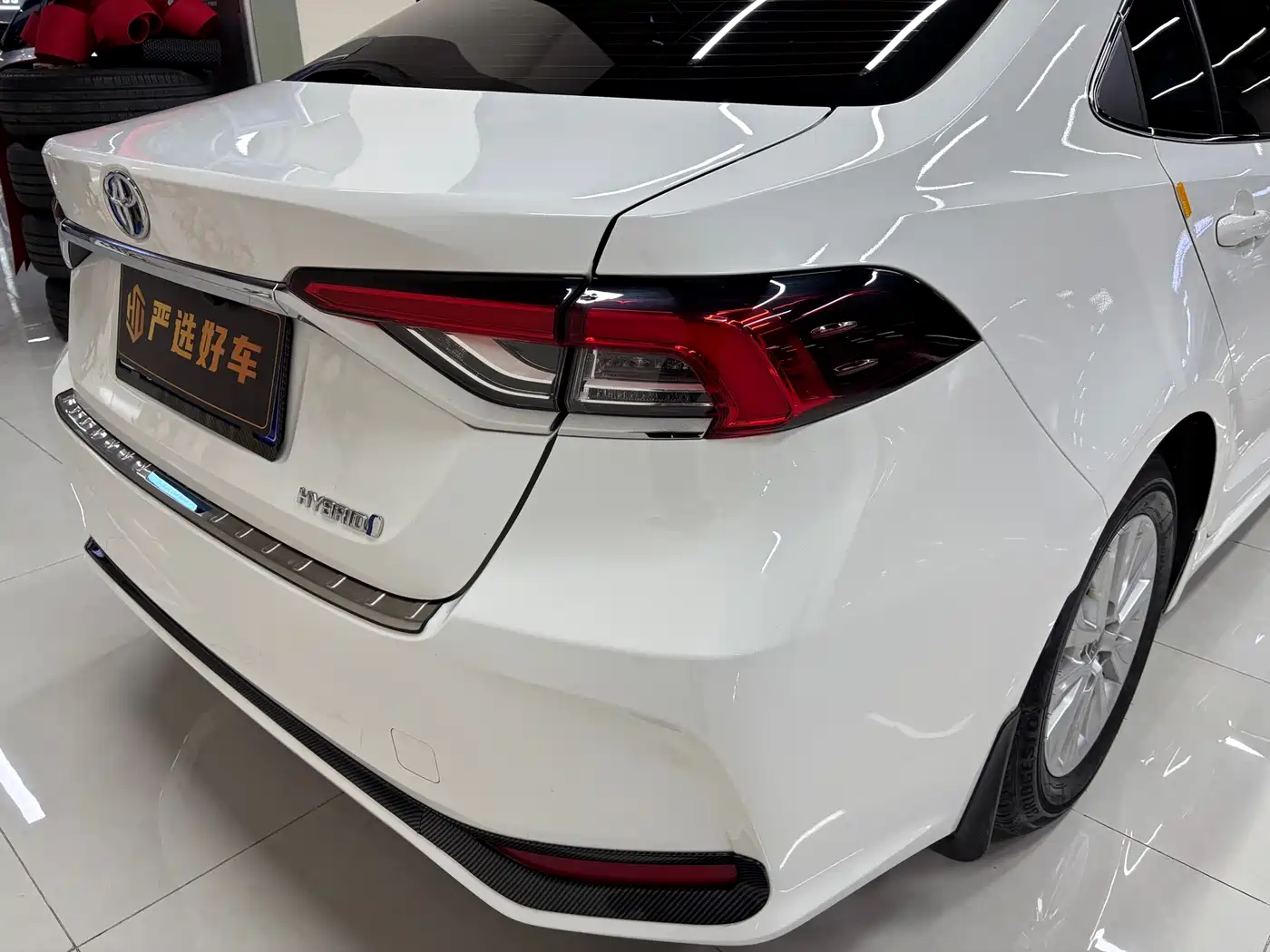 Toyota Corolla 2023 1.8L Smart Hybrid Dual Engine Pioneer Edition фото 10