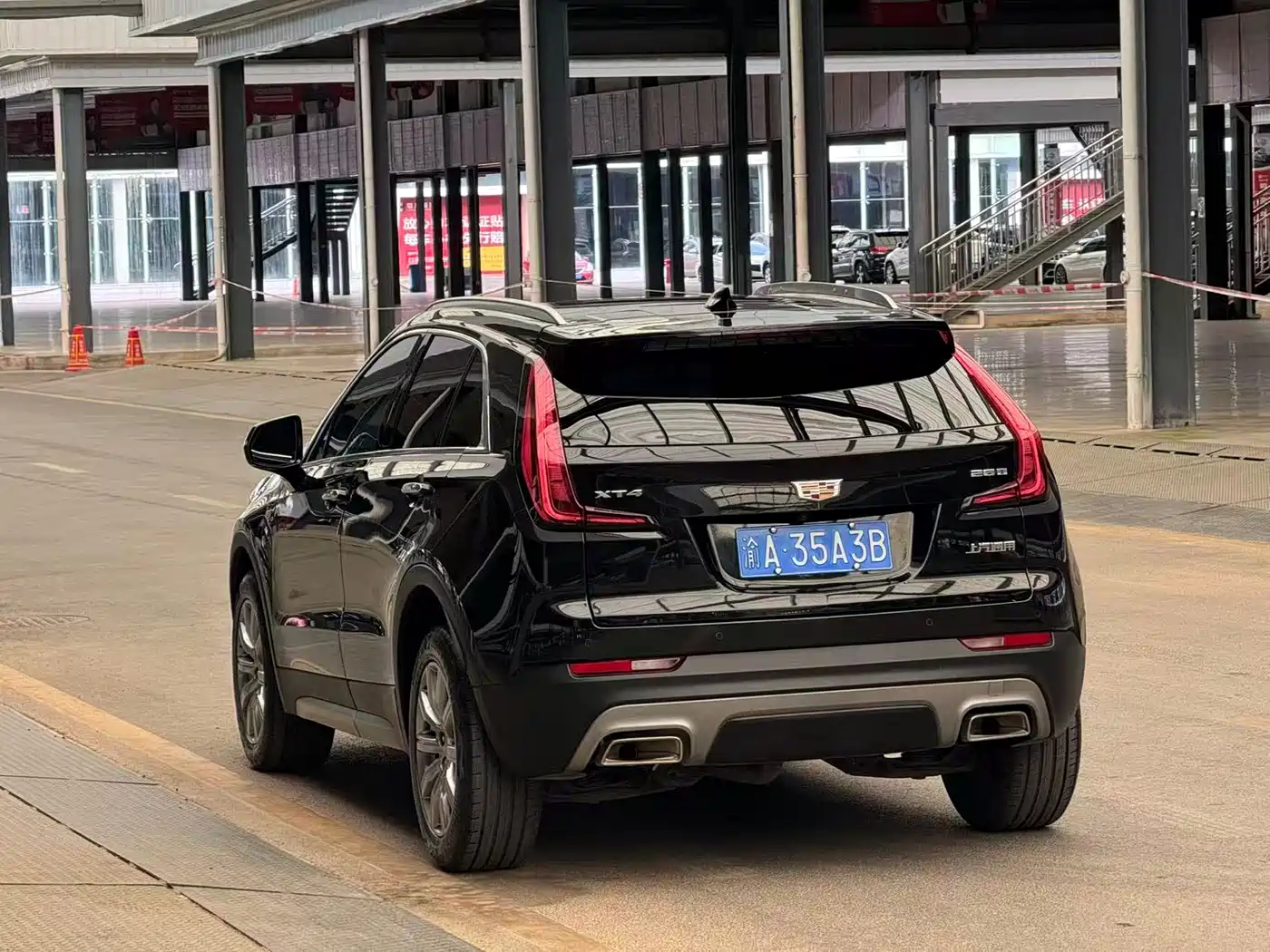 Cadillac XT4 2022 28T FWD Premium фото 12