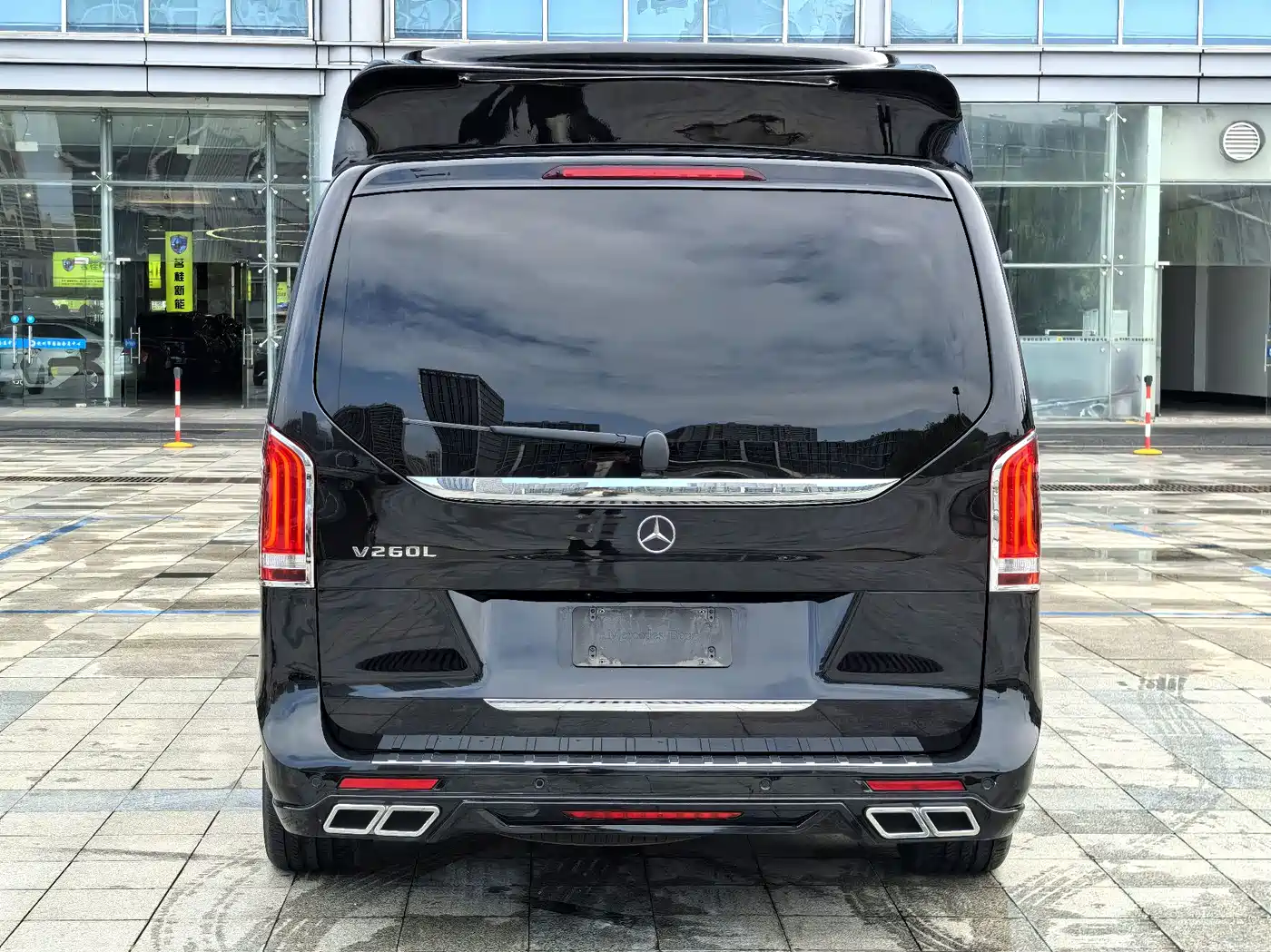 Mercedes-Benz V-Class 2022 V 260 L Long Wheelbase Prestige Edition фото 7