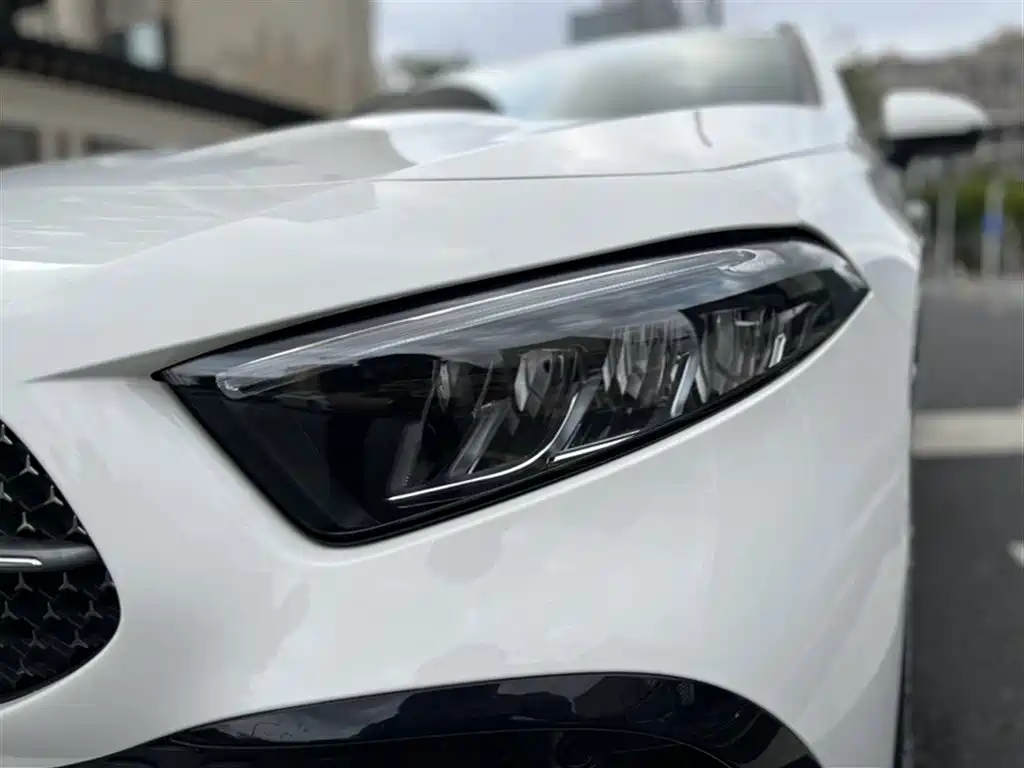 Mercedes-Benz A-Class 2024 A 200 L Fashion Edition фото 24