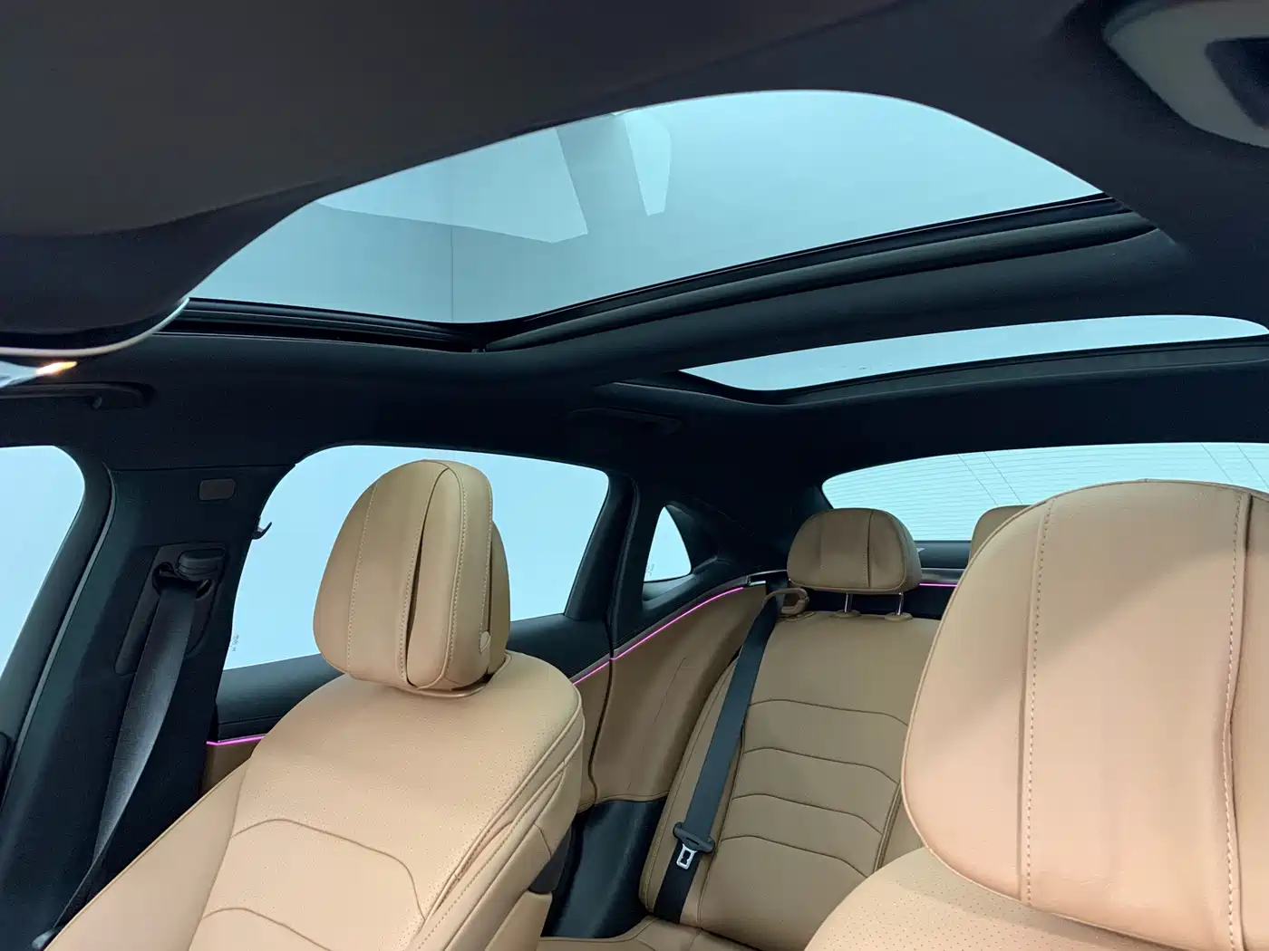 Mercedes-Benz E-Class 2025 E 300 L Luxury Sport фото 16