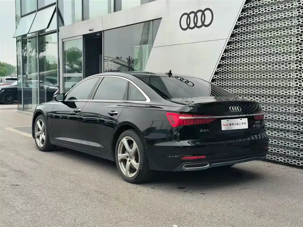 Audi A6L 2020 45 TFSI quattro Premium Elegance фото 4