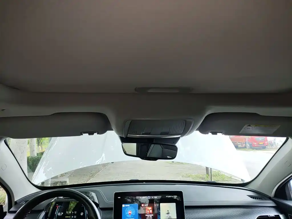BYD Qin Pro 2018 1.5TI Automatic Smart Connected Premium Edition фото 18