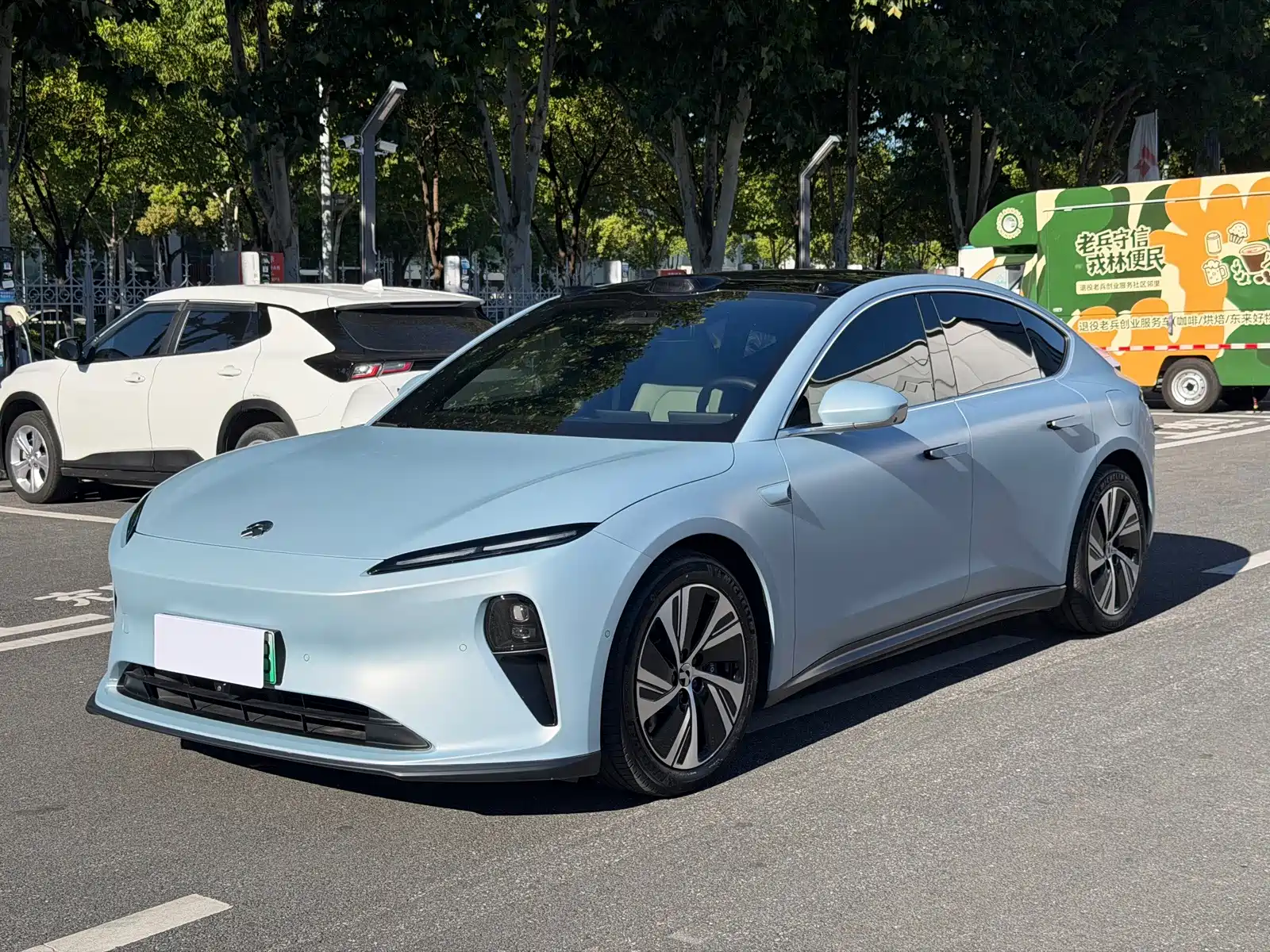 Фото 1 - NIO ET5