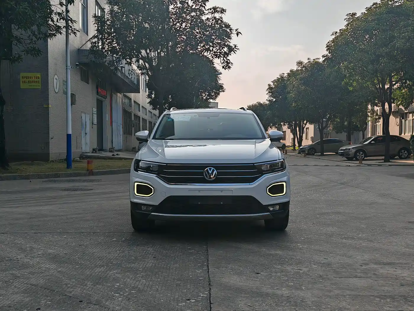 Volkswagen T-ROC 2020 230TSI DSG 2WD Progressive