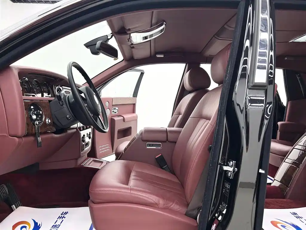 Rolls-Royce Phantom 2014 2013 6.7L Extended Wheelbase (EWB)