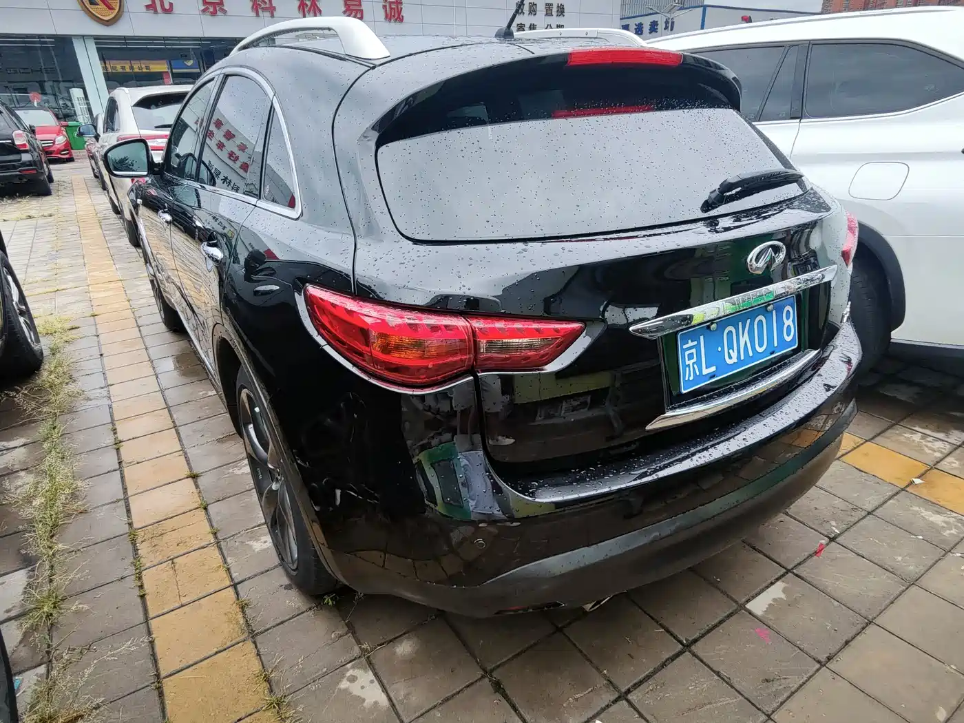 Infiniti FX 2012 2011 Model FX35 Gold Standard Edition