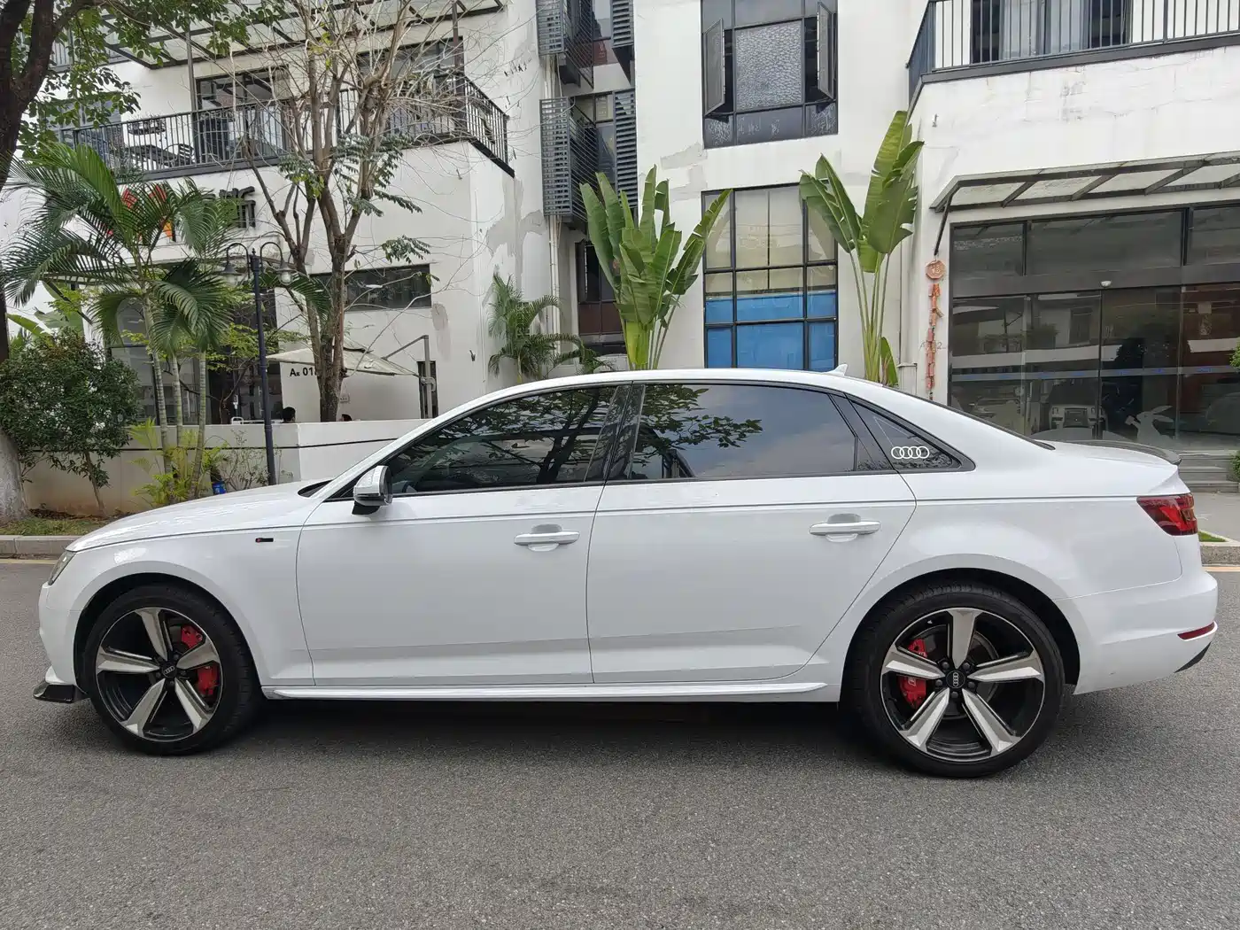Audi A4L 2018 30th Anniversary 40 TFSI Sport фото 11