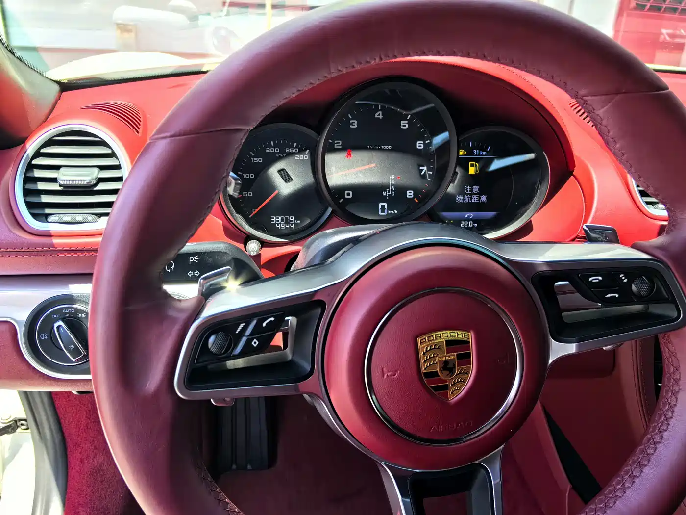 Porsche 718 2022 Boxster 2.0T фото 9