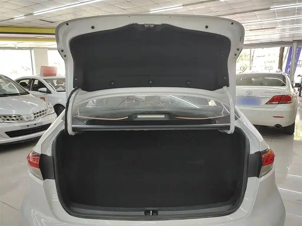 Toyota Levin 2021 185T CVT Sport Edition фото 19