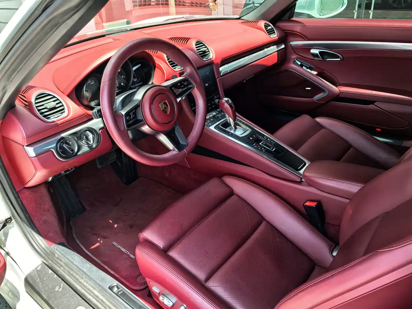 Porsche 718 2022 Boxster 2.0T фото 7