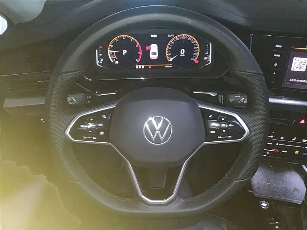 Volkswagen Passat 2023 330TSI Starlight Elite Edition фото 7