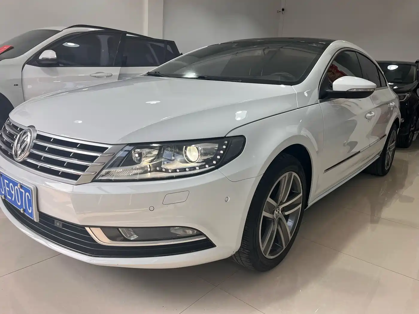 Volkswagen FAW-Volkswagen CC 2015 1.8TSI Luxury