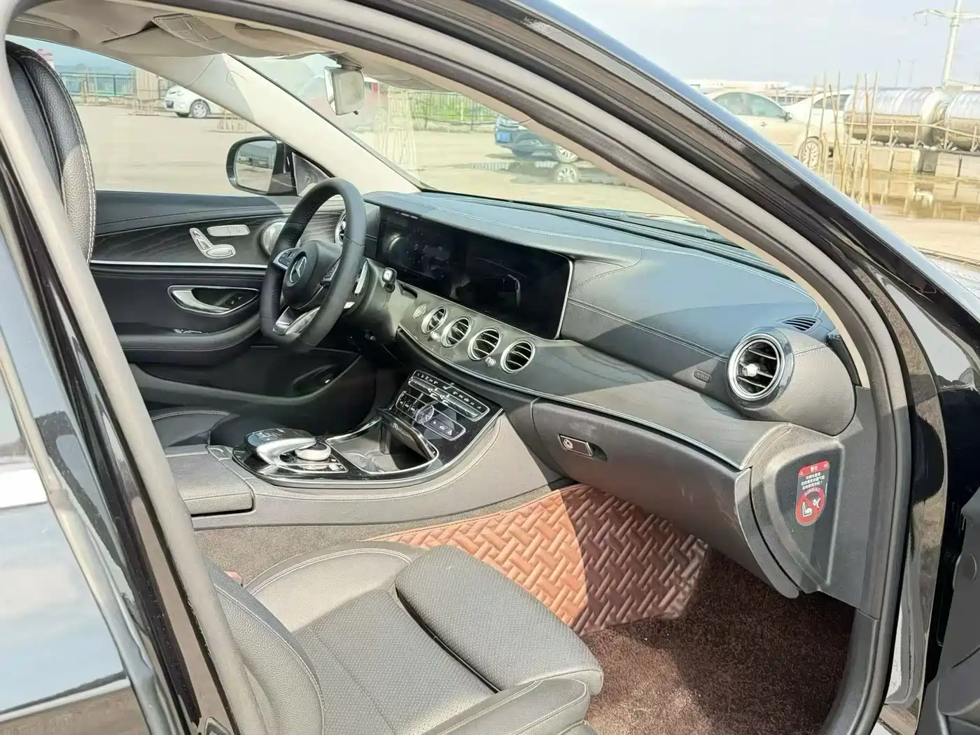 Mercedes-Benz E-Class 2016 E 200 L Sport Type фото 5