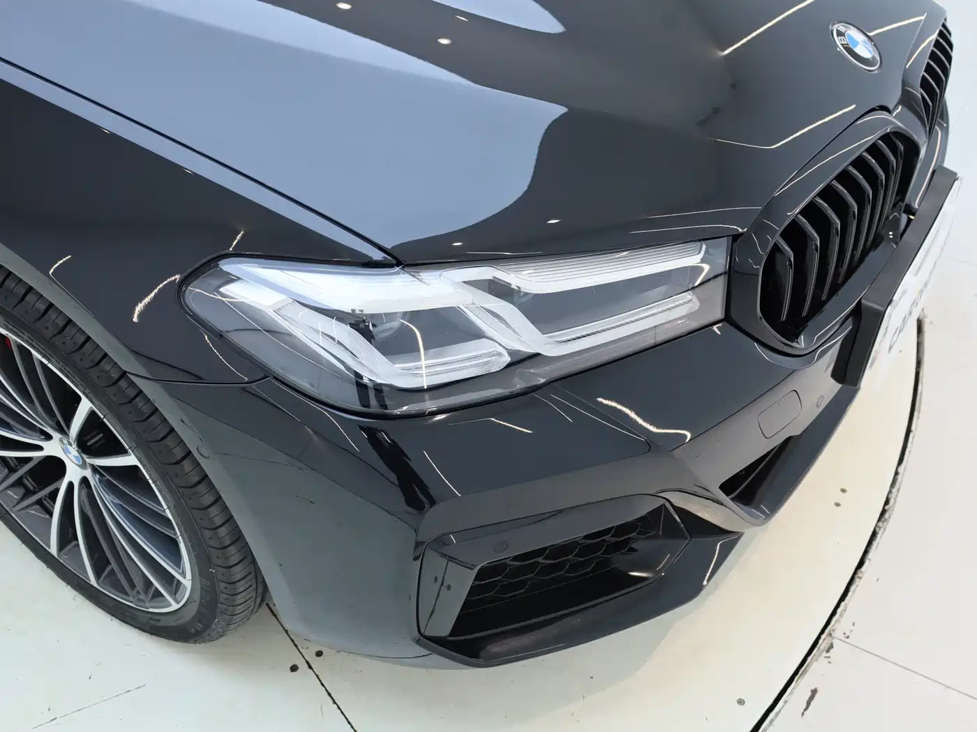 BMW 5 Series 2022 Model Second Facelift 530Li Leading M Sport Package фото 31