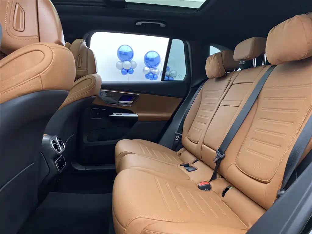 Mercedes-Benz GLC 2025 Model Year GLC 260 L 4MATIC Dynamic фото 8