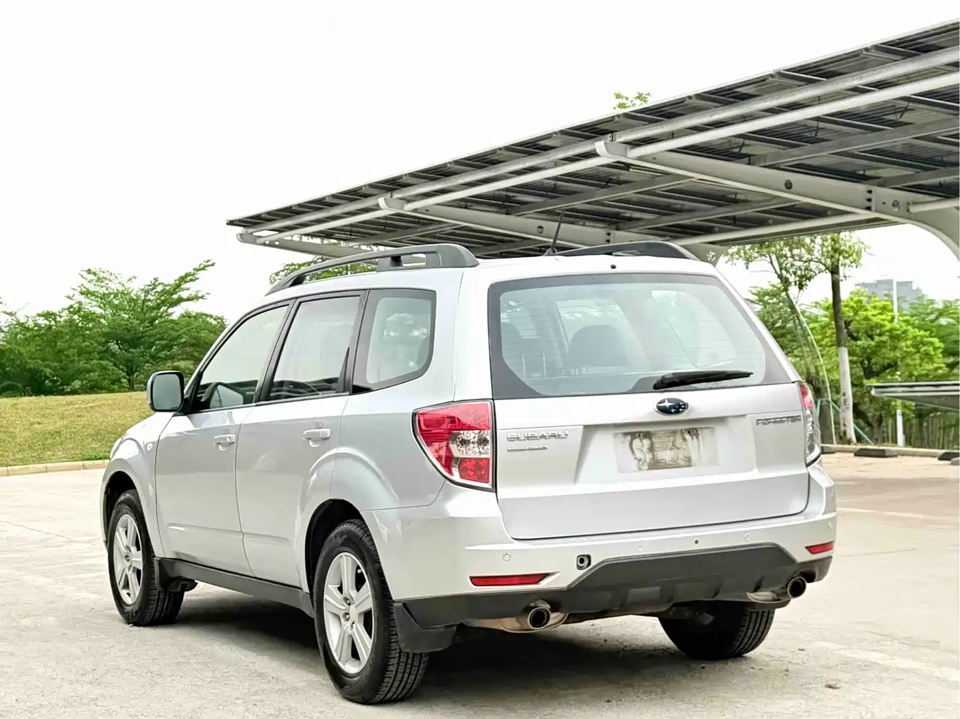 Subaru Forester 2010 2.0XS Automatic Luxury Edition фото 7