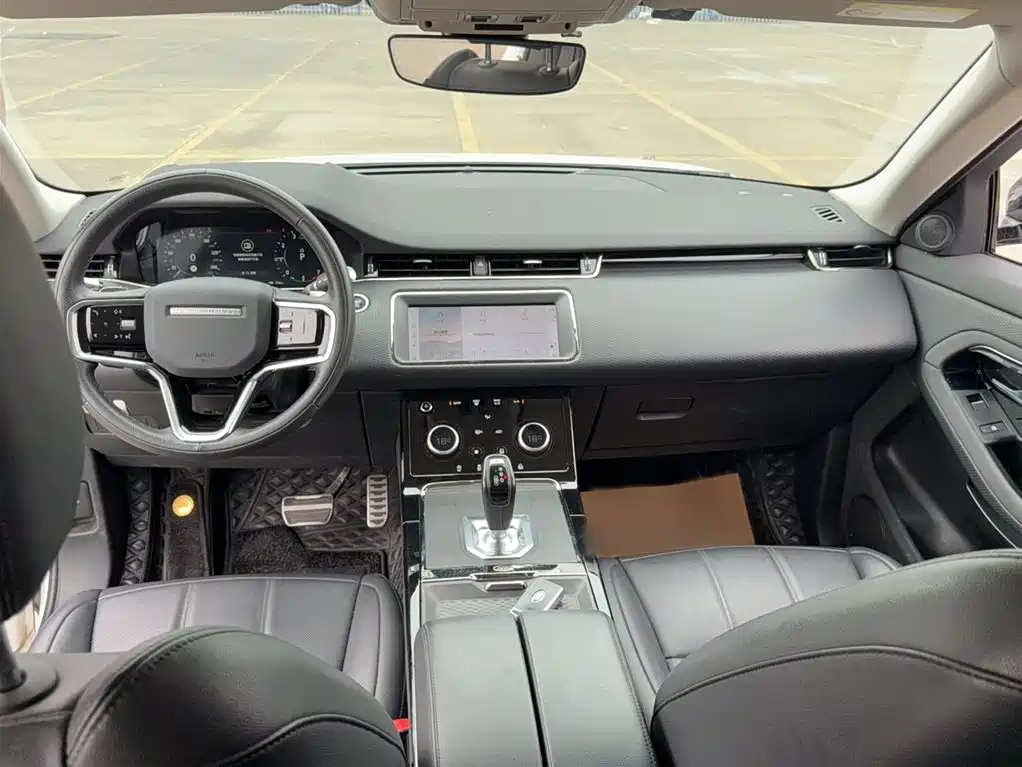 Land Rover Range Rover Evoque 2021 Range Rover Evoque L 200PS R-Dynamic Standard Elite Edition фото 10