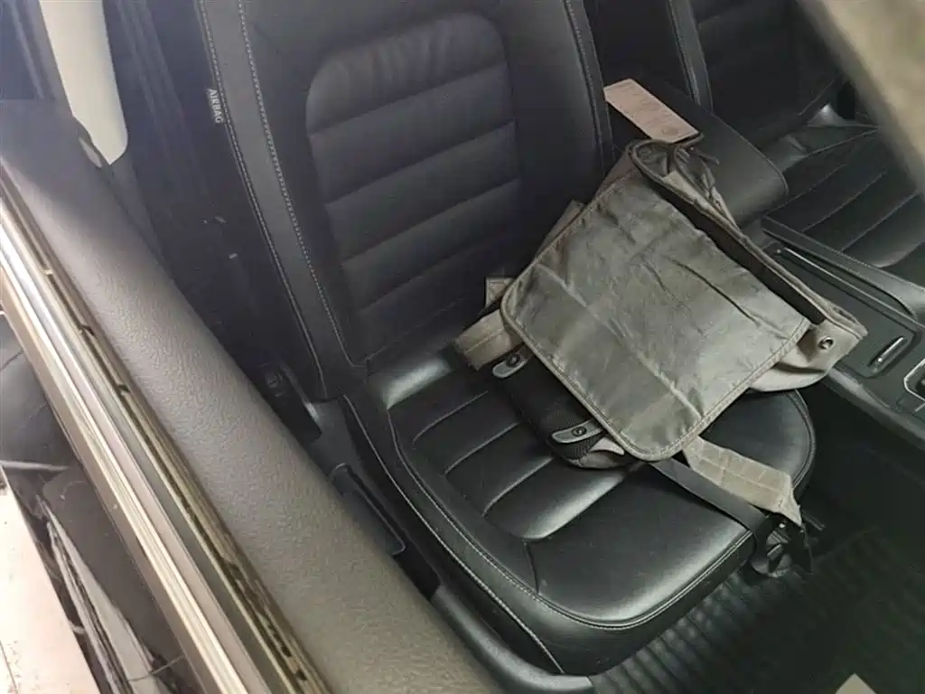 Volkswagen Passat 2017 330TSI DSG Prestige фото 25