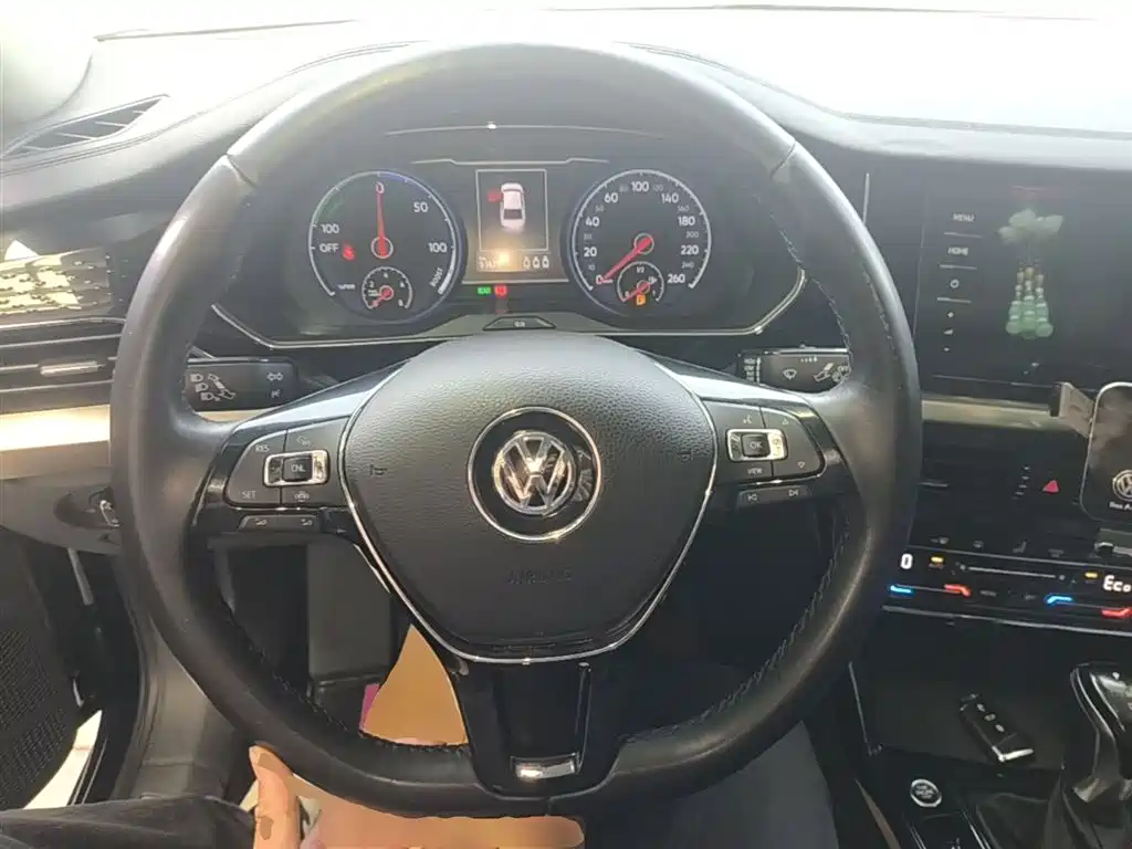 Volkswagen Passat New Energy 2020 430PHEV Hybrid Elite (China VI) фото 11