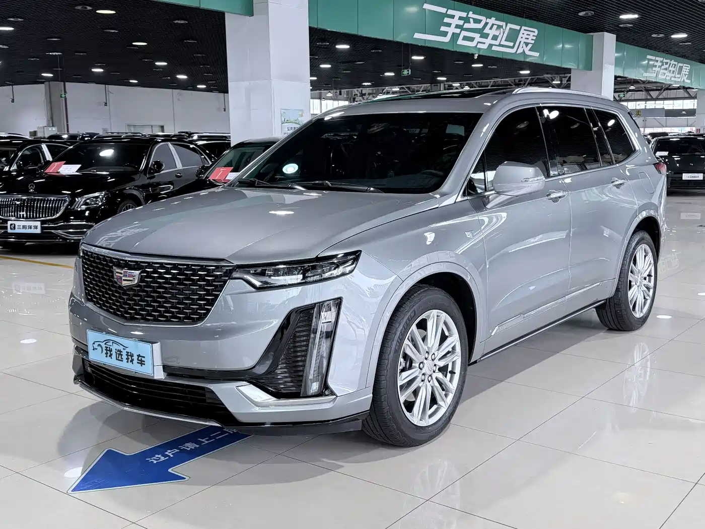 CADILLAC XT6