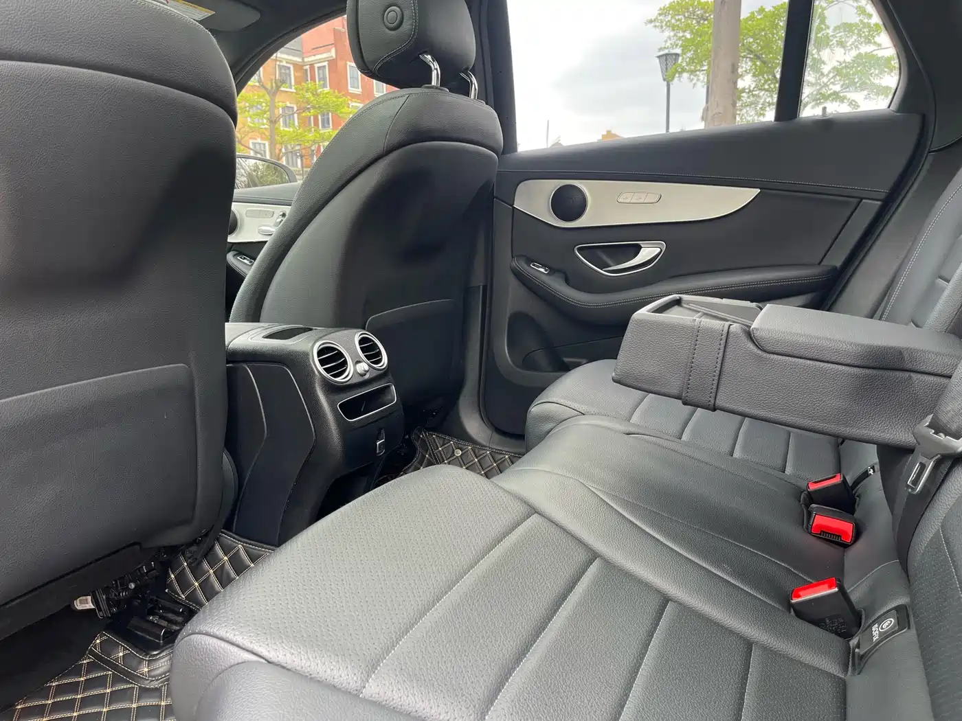 Mercedes-Benz GLC 2021 GLC 260 L 4MATIC Sporty фото 22